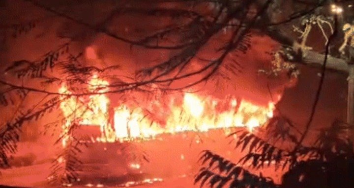 Bus helper dies as massive fire engulfs vehicle in Delhi’s Vikaspuri