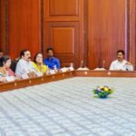 Ensure benefits of administrative reforms reach common people: Maha CM