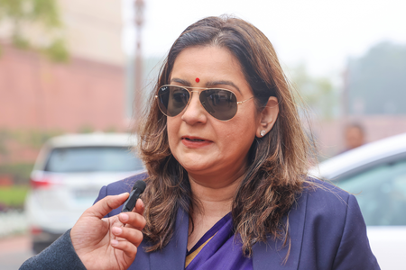 'BJP should educate its workers too': Shiv Sena(UBT) on ‘Vande Mataram’ protocol