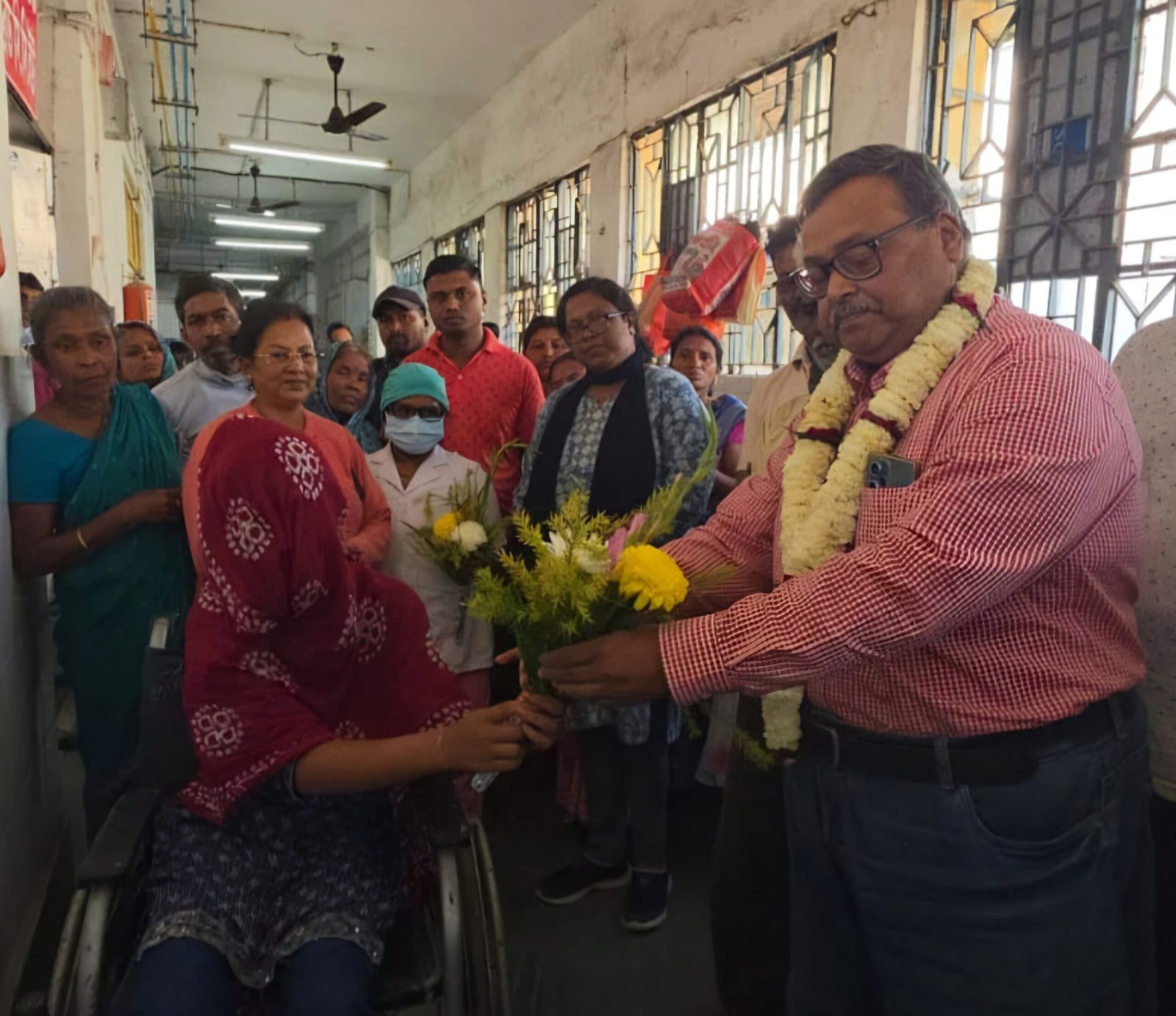 Declared dead by doctors, 14-year-girl comes back to life in West Bengal